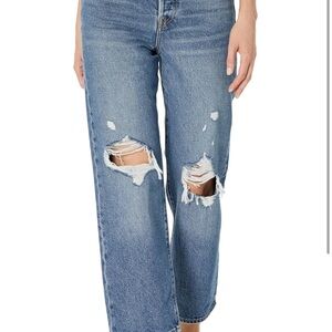 Levi’s Ribcage ankle Jeans.